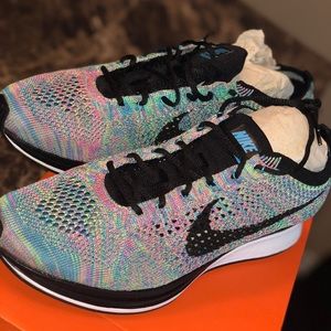 NWT Flyknit Runner “Multicolor”